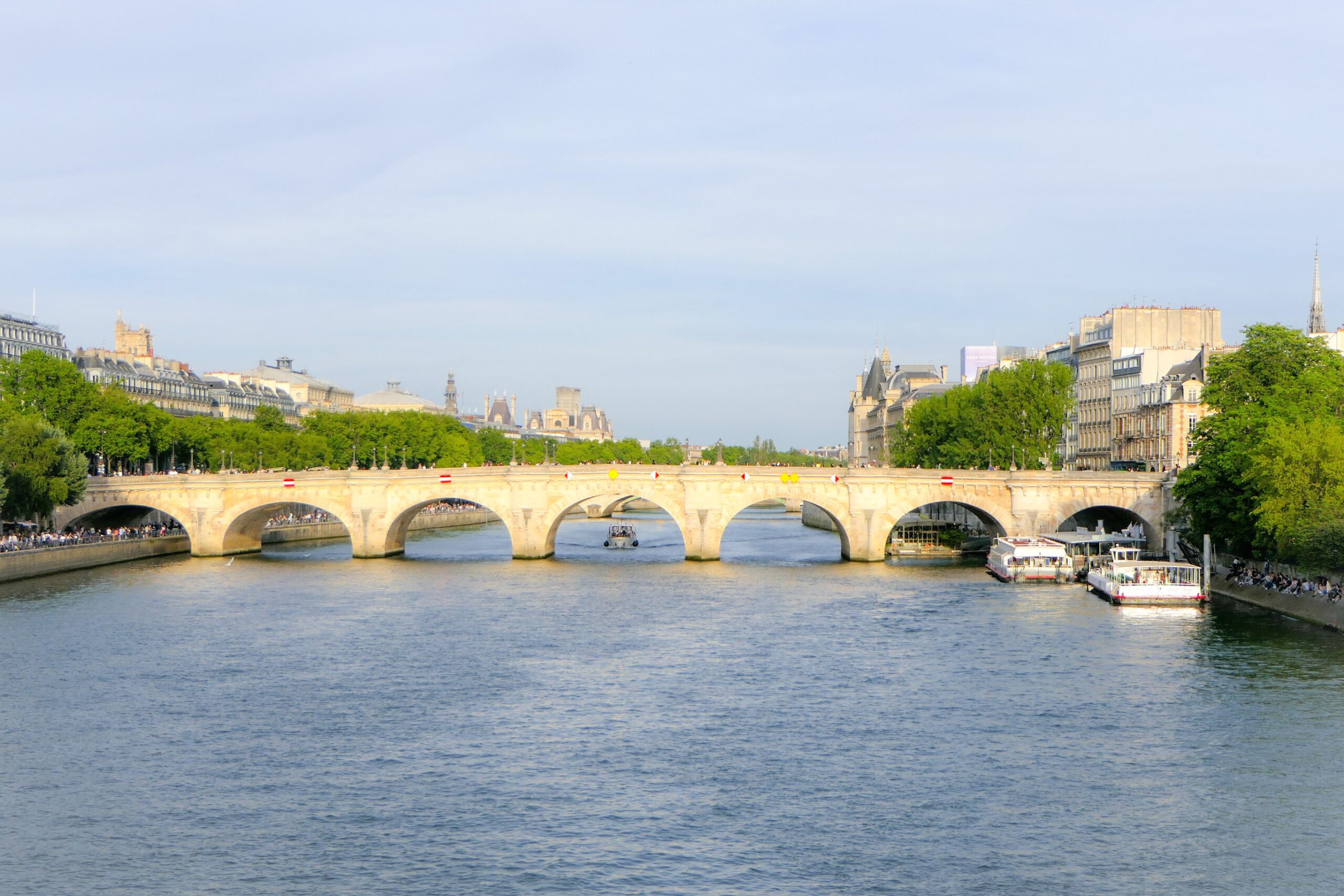 Paris – France Paris - France